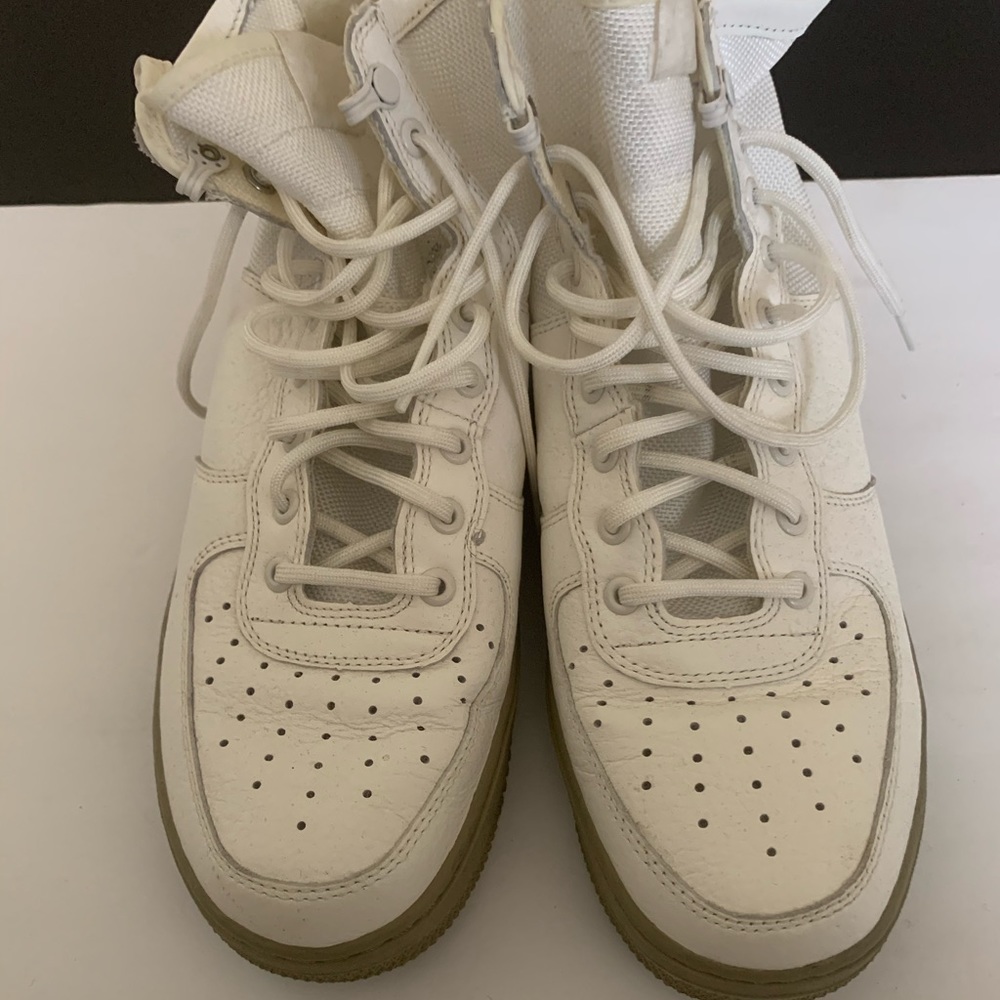 SF AF1 MID